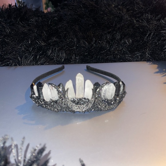 !!! SOLD !!! Real Clear Quarts And Obsidian Crystal Crown Tiara - Picture 6 of 9
